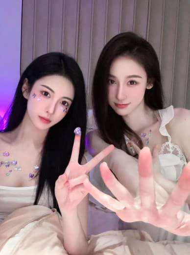 两个男生怎么做