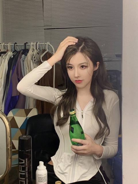 波多野结衣黑丝